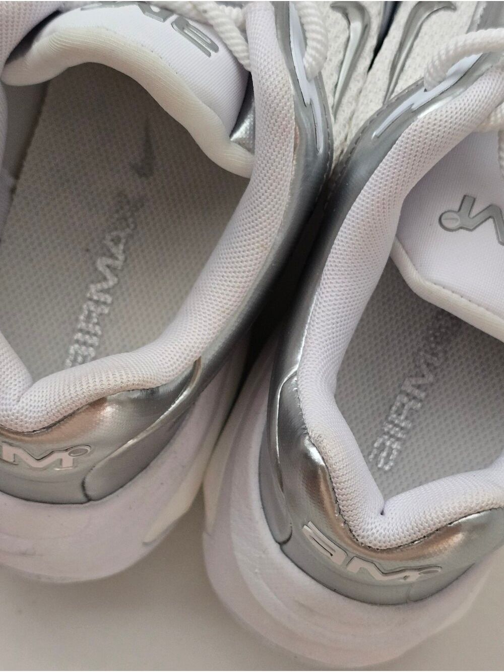 Nike Air Max Muse Metallic Silver Pure Platinum Sneakers Women’s Size 7 NWOT - Picture 12 of 16